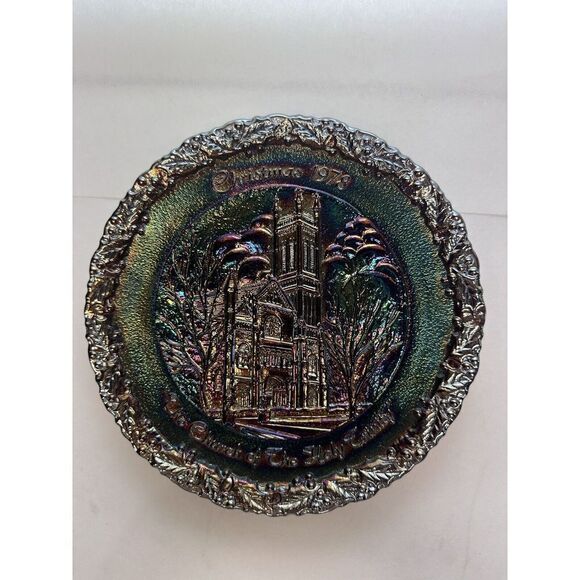 Fenton Iridescent Carnival Glass 1978 Christmas in America Holy Trinity 8" Plate - Picture 5 of 6